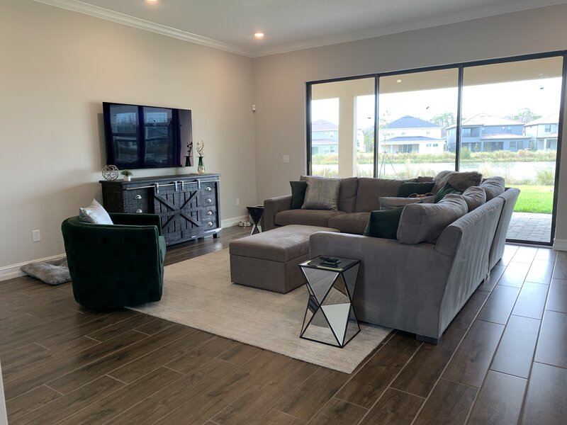 agreeable gray usage in sunroom