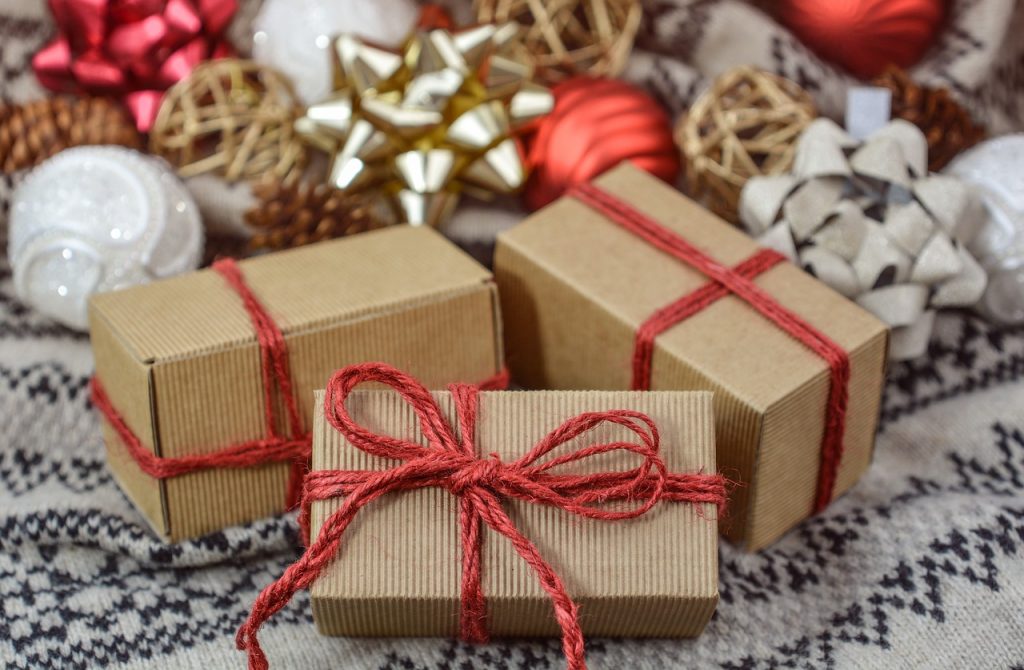 gift-buying advice labor shortage