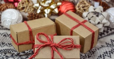 gift-buying advice labor shortage