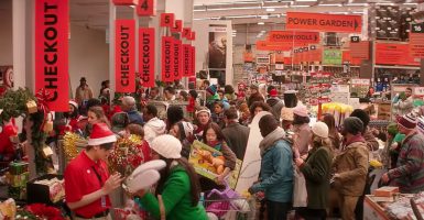 walmart holiday shopping season rude customers