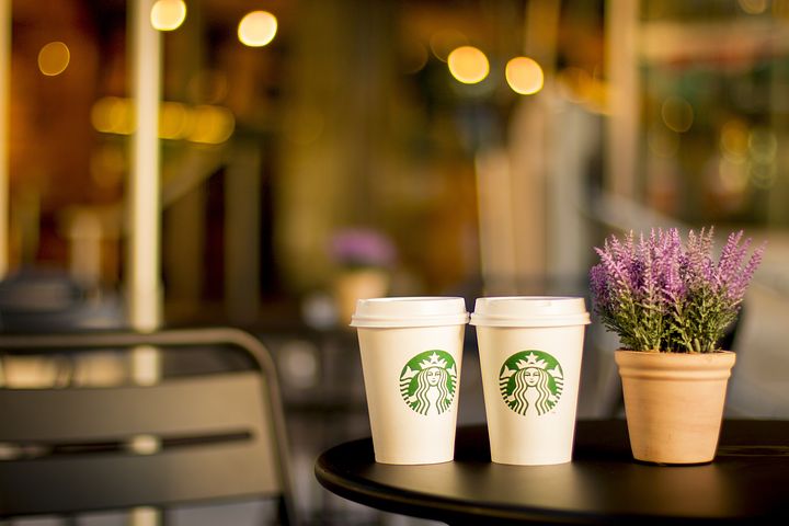 starbucks coffee cups