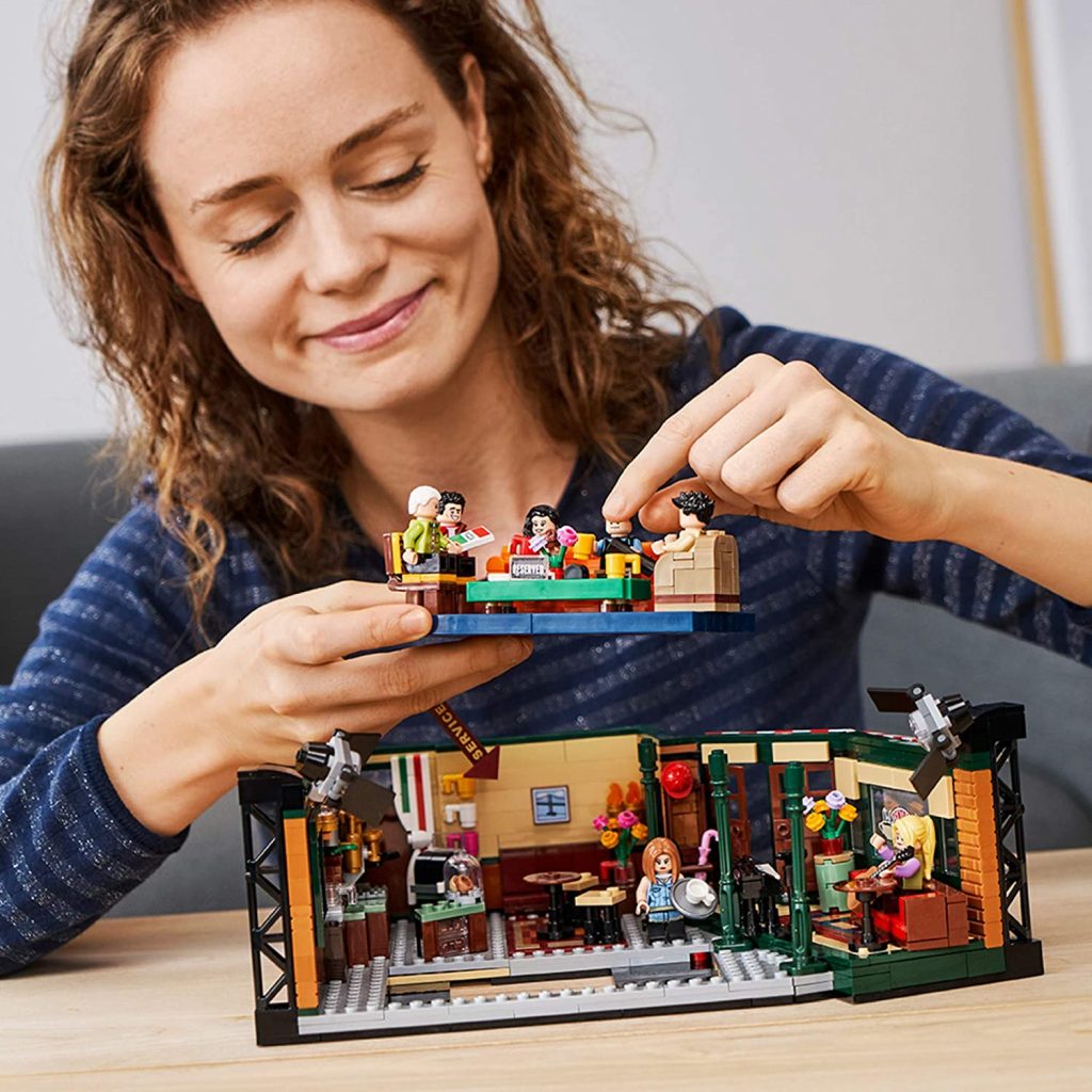 building lego sets