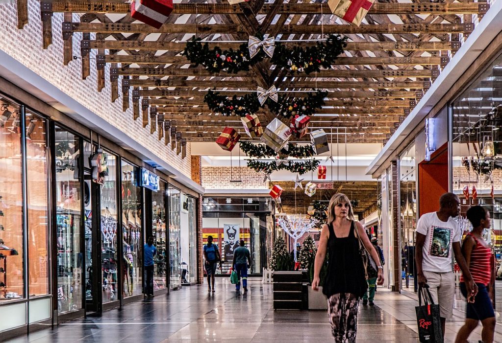 big box retailers holiday spending shopping season small businesses seasonal hiring shopping