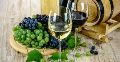 famous vineyard wine opener wine scam