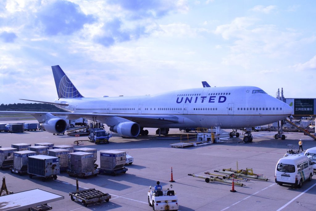 airplane bunk beds best airline united