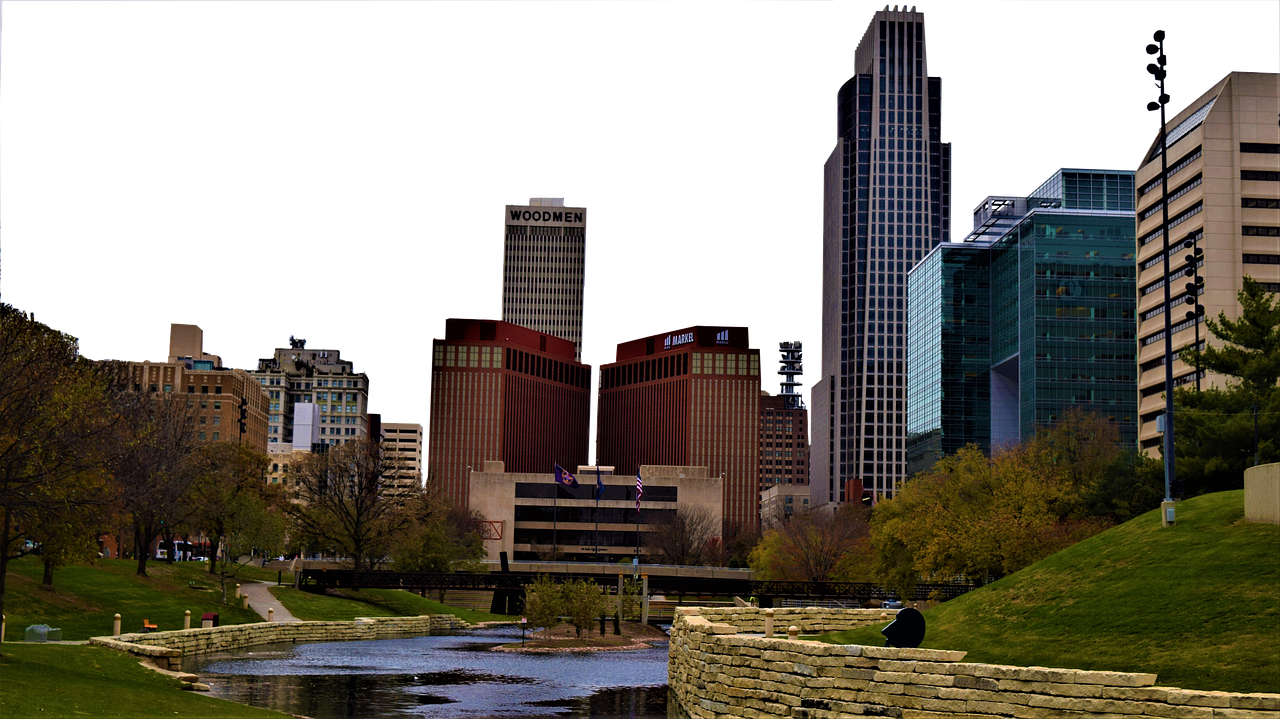 Omaha, NE vs Des Moines, IA Which Is The Best City To Live In?
