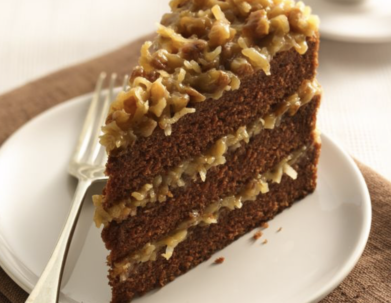 Betty Crocker vs Duncan Hines Who Makes The Best Cake Mix?