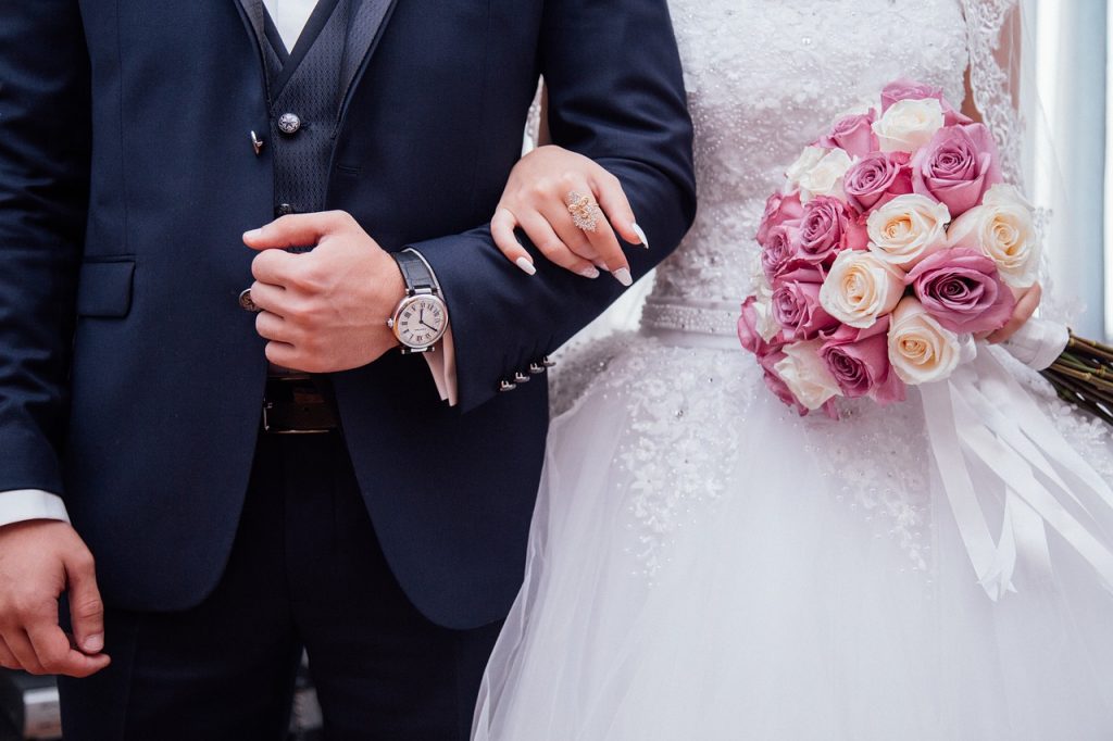 david's bridal aldi hackers wedding registry
