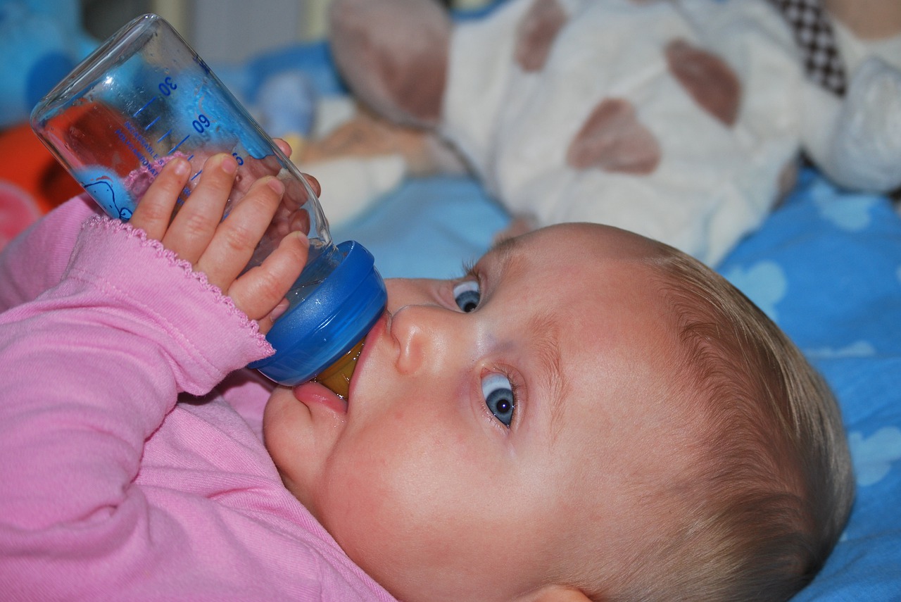 Severe Baby Formula Shortage Worsening Despite Restocking Efforts?