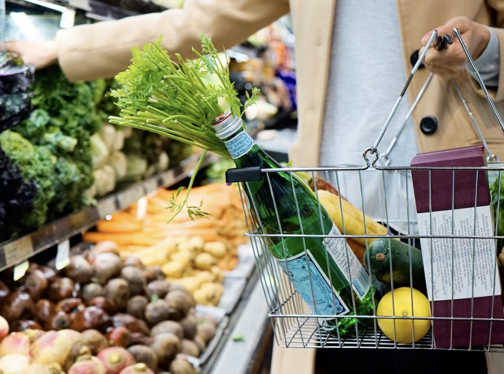 healthy foods savings strategies groceries grocery store self-checkout