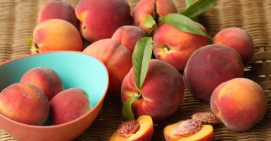 canned yellow peaches